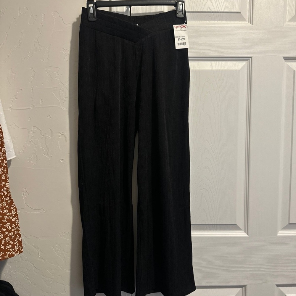 Black Wide-Leg Pants
